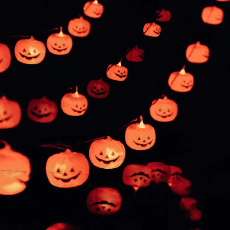 Kit 2 Varais de LED Halloween 2M – Abóbora, Morcego, Caveira e Fantasma 🎃 Iluminação Decorativa para Festa do Dia das Bruxas